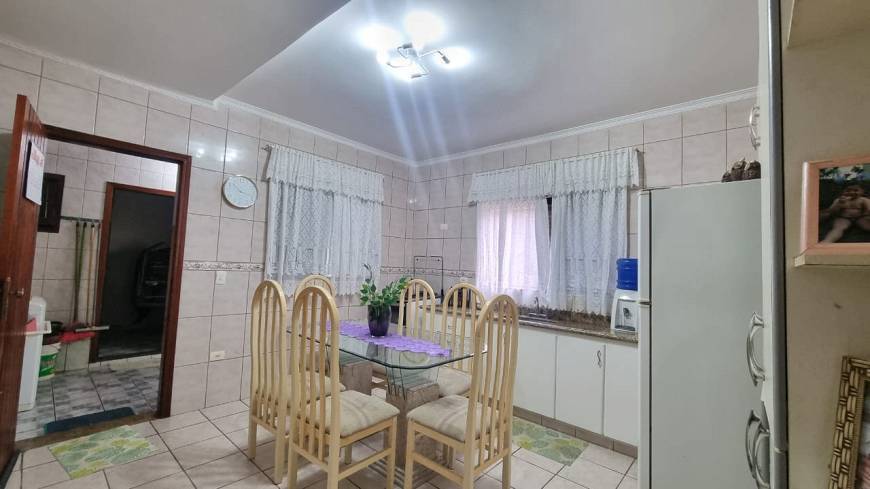 Sobrado à venda com 2 quartos, 133m² - Foto 5