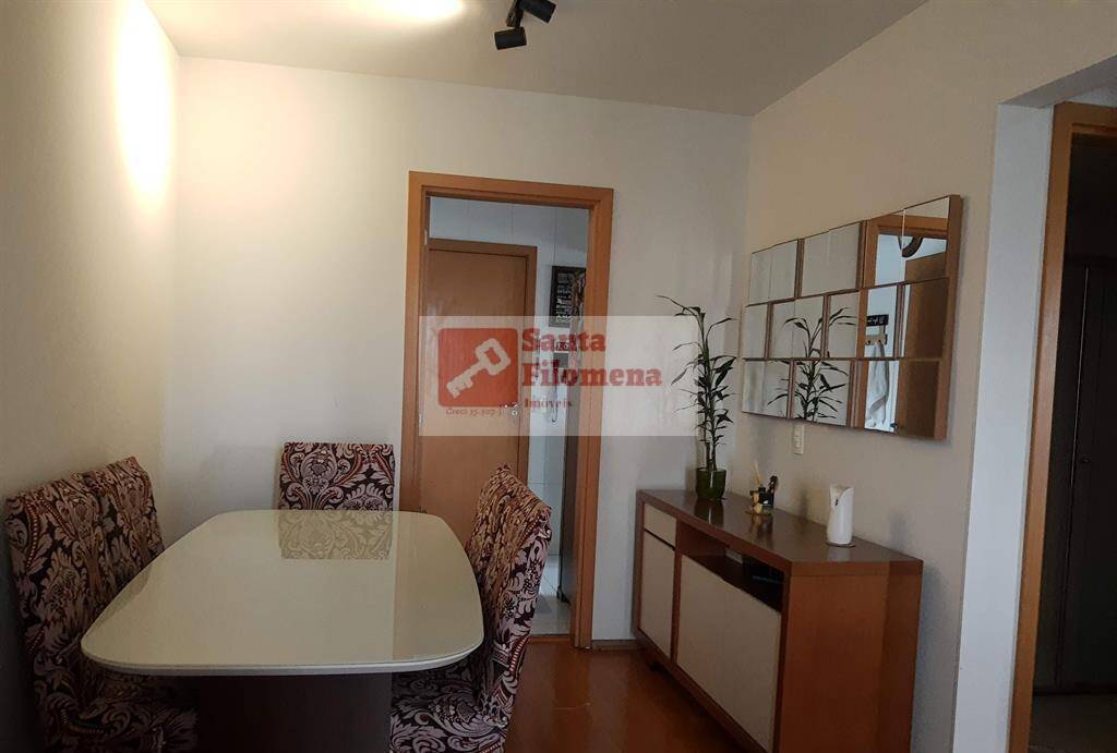 Apartamento à venda com 2 quartos, 60m² - Foto 3