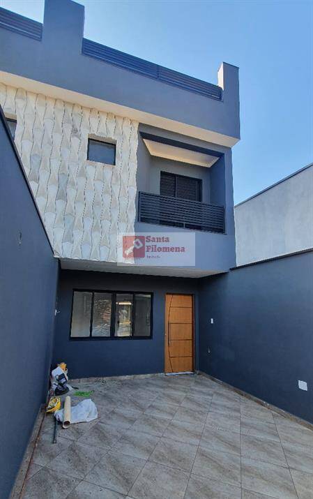 Sobrado à venda com 2 quartos, 130m² - Foto 1