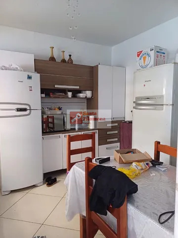 Casa à venda com 2 quartos, 170m² - Foto 4