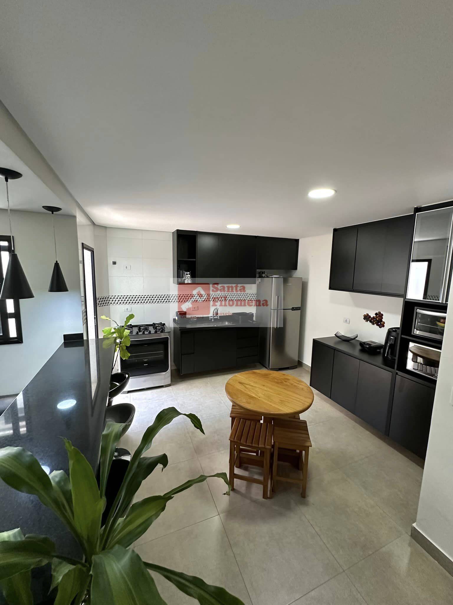 Apartamento à venda com 2 quartos, 69m² - Foto 1