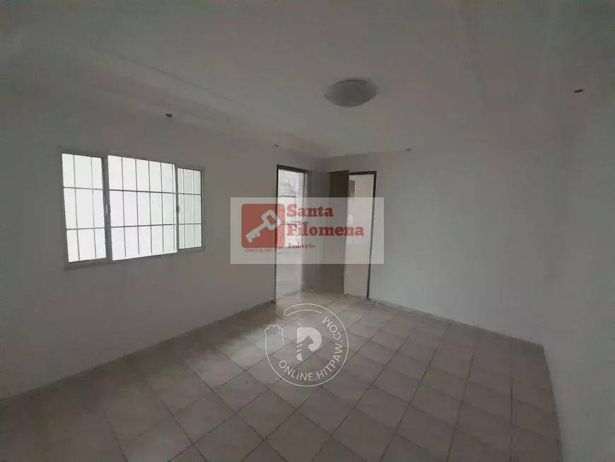 Casa para alugar com 4 quartos, 210m² - Foto 4