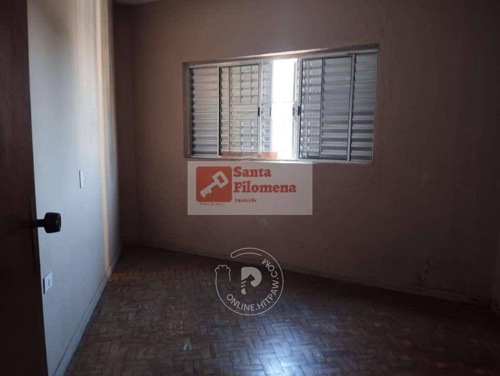 Casa para alugar com 4 quartos, 180m² - Foto 6