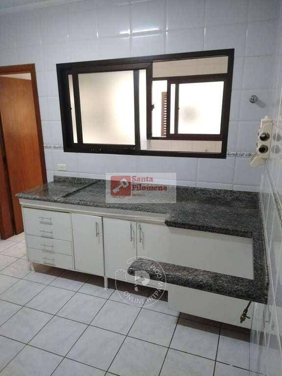 Apartamento para alugar com 3 quartos, 120m² - Foto 11