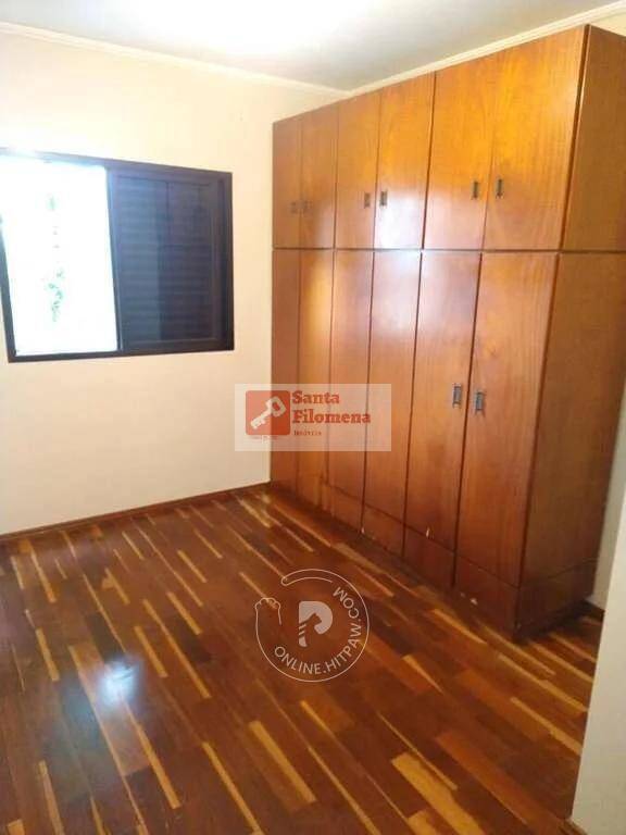 Apartamento para alugar com 3 quartos, 120m² - Foto 12