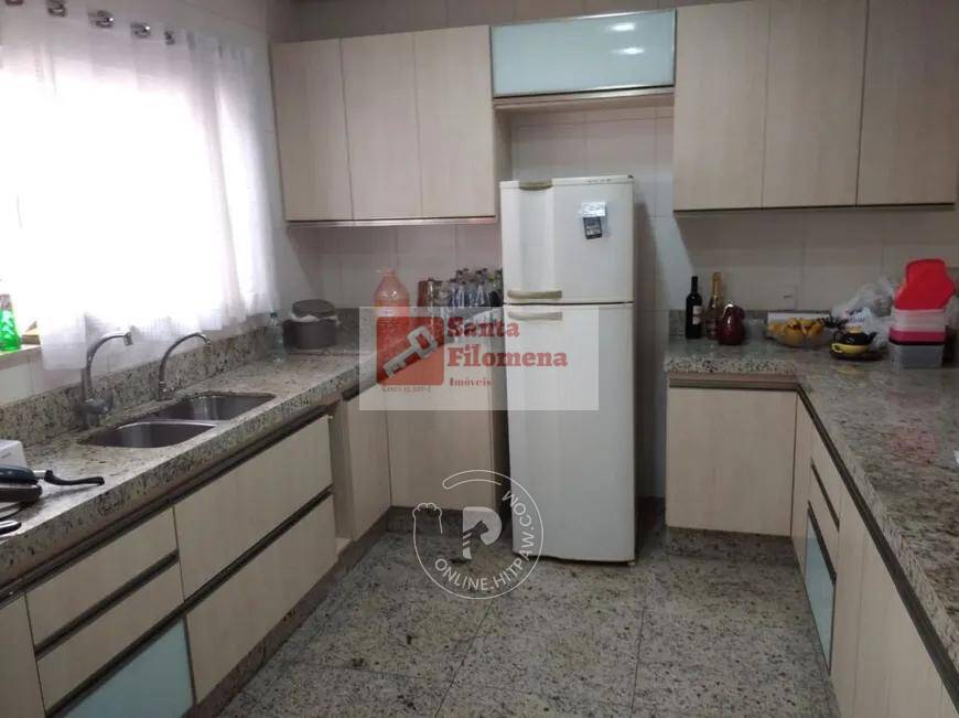 Sobrado à venda com 3 quartos, 234m² - Foto 4