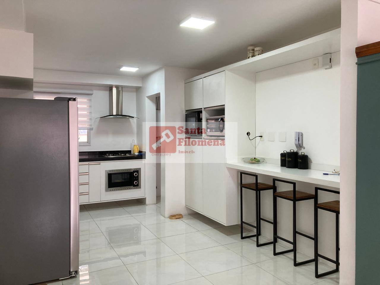 Apartamento à venda com 3 quartos, 128m² - Foto 4