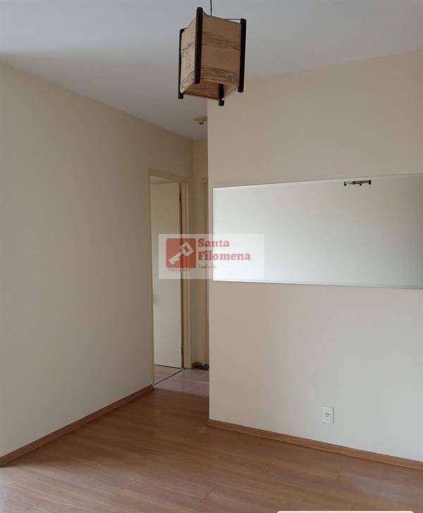 Apartamento para alugar com 2 quartos, 55m² - Foto 3