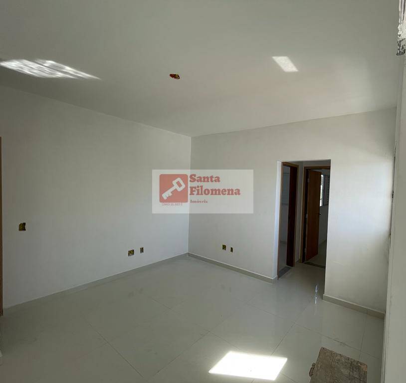 Apartamento à venda com 2 quartos, 40m² - Foto 2